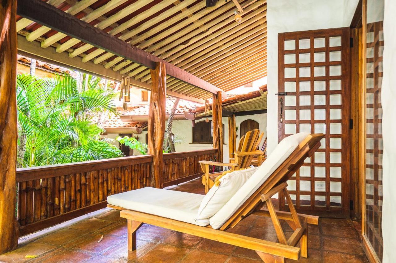 Sueno Del Mar Beachfront Hotel Tamarindo Exterior photo
