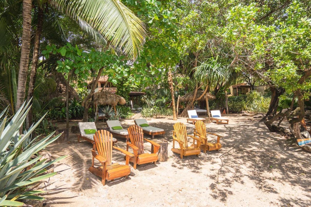 Sueno Del Mar Beachfront Hotel Tamarindo Exterior photo